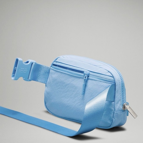 LULULEMON AERO BLUE 1L BELT BAG - Picture 4 of 12
